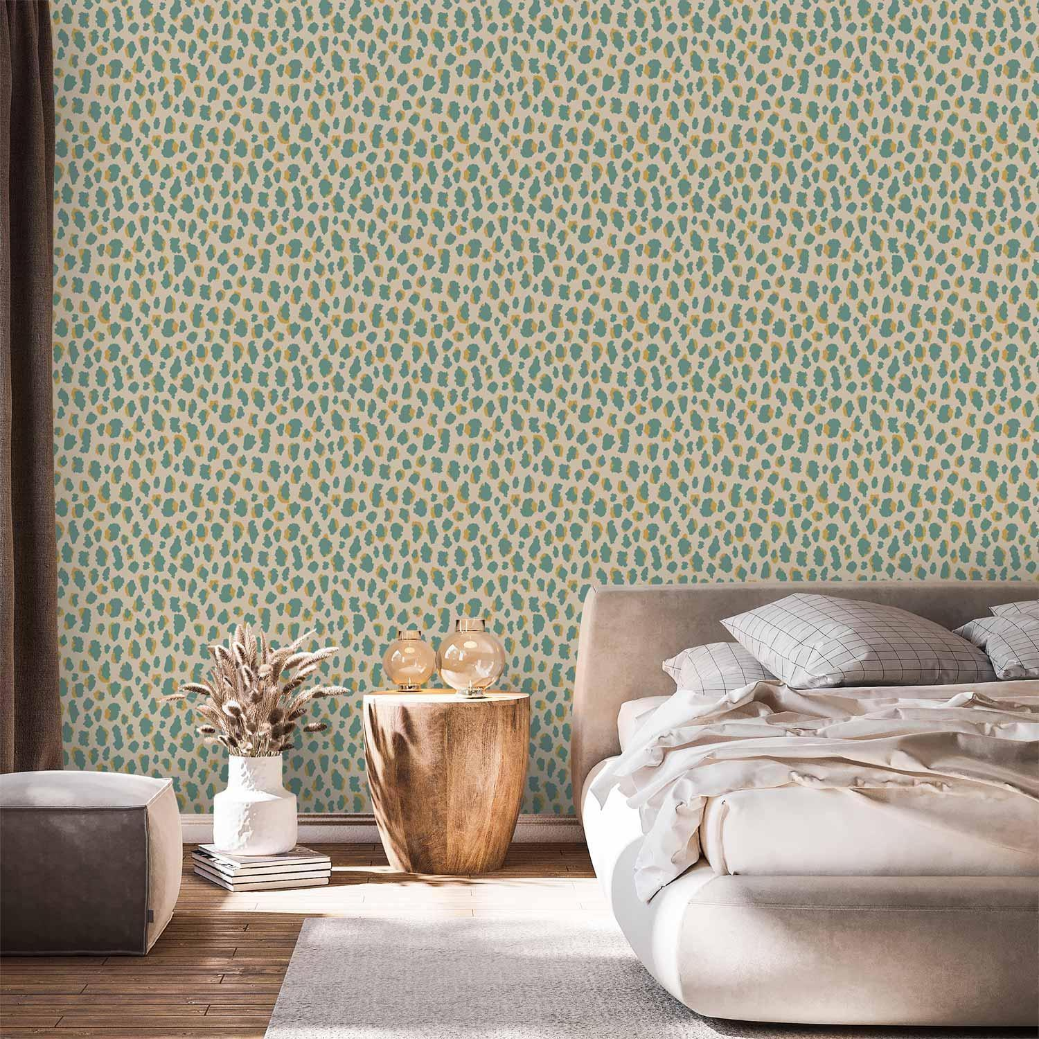 Durable Giraffe Pattern Wallpaper