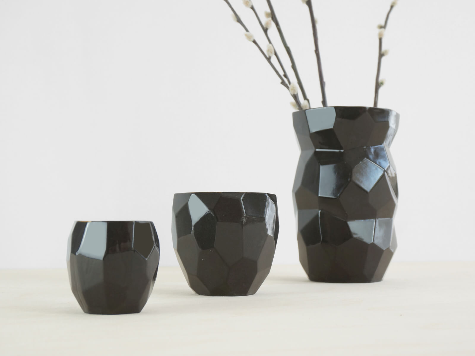 Poligon Black Vase