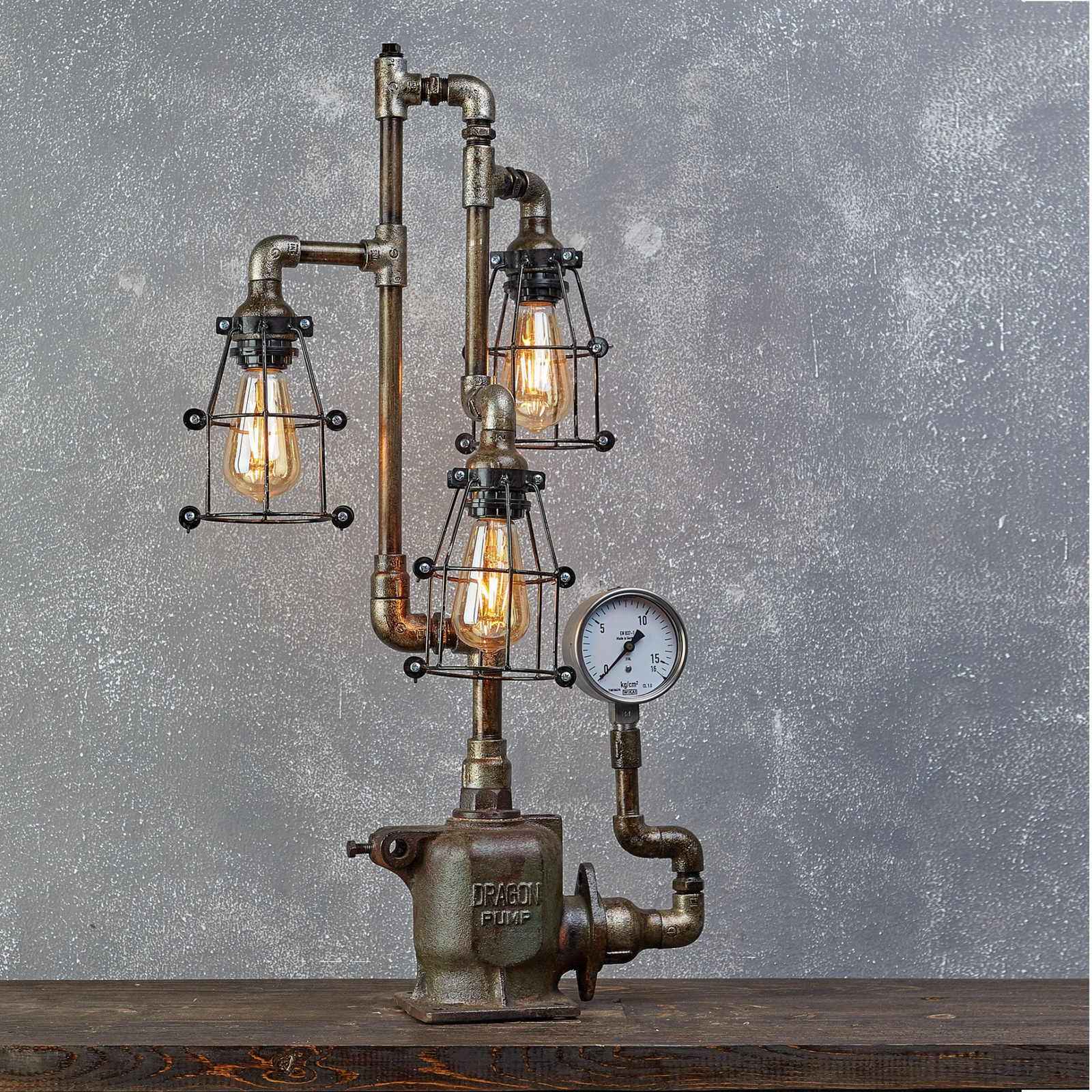 Steampunk Triple Dragon Head Table Lamp – Sculptural Fantasy Statement Lighting