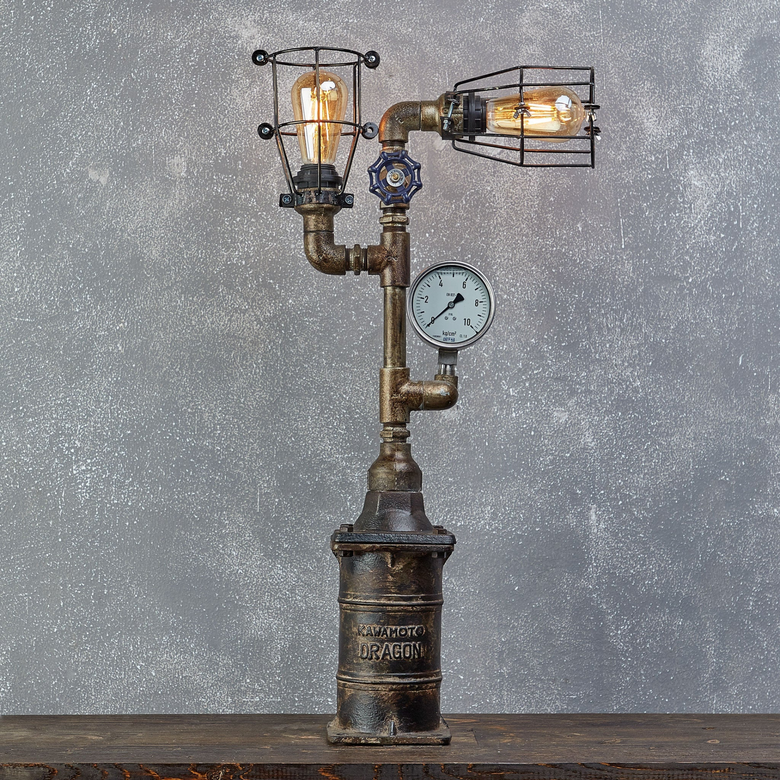 Steampunk Double Dragon Table Lamp – Sculptural Fantasy Accent Lighting