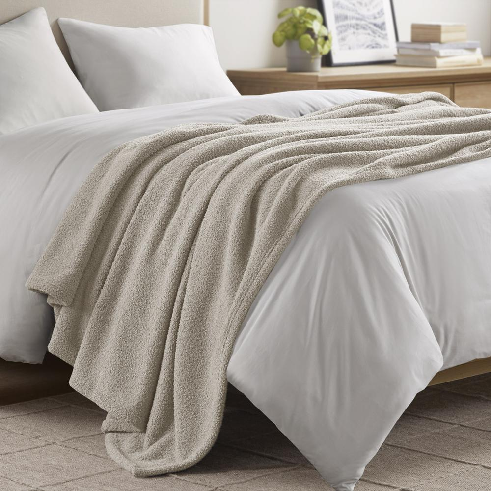 Dream Soft Full Blanket – Ultra-Soft 100% Polyester Faux Feathersoft for Year-Round Comfort