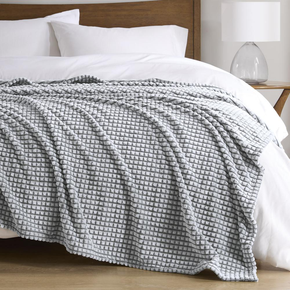 Back Printed Plush Blanket – Soft 100% Polyester Microvelour for Year-Round Comfort