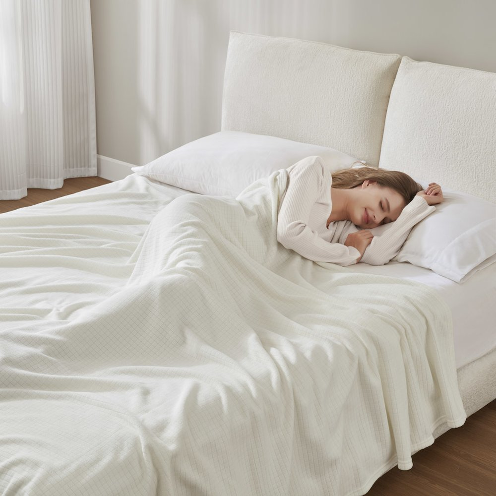 Microfleece Blanket – Ultra-Soft 100% Polyester, Anti-Pilling, Year-Round Comfort