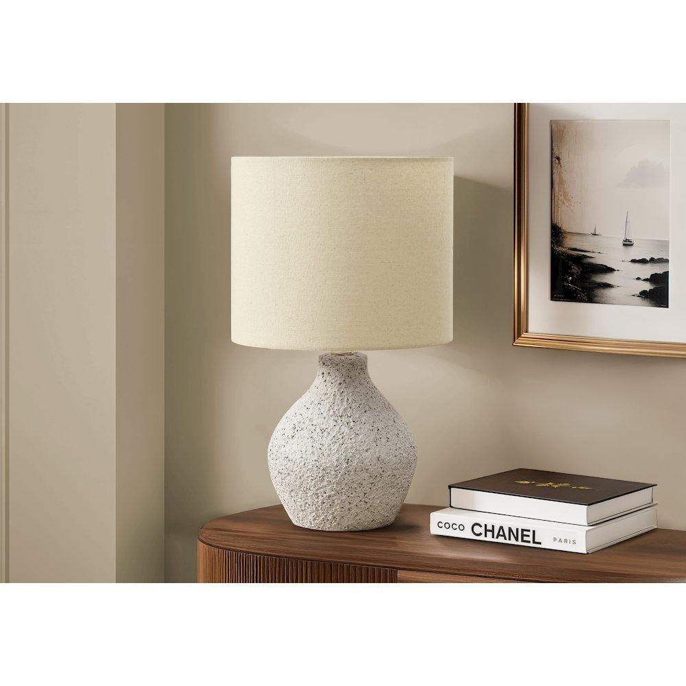 Contemporary 16" Beige Resin Table Lamp with Linen-Blend Shade – Modern Home Accent Lighting