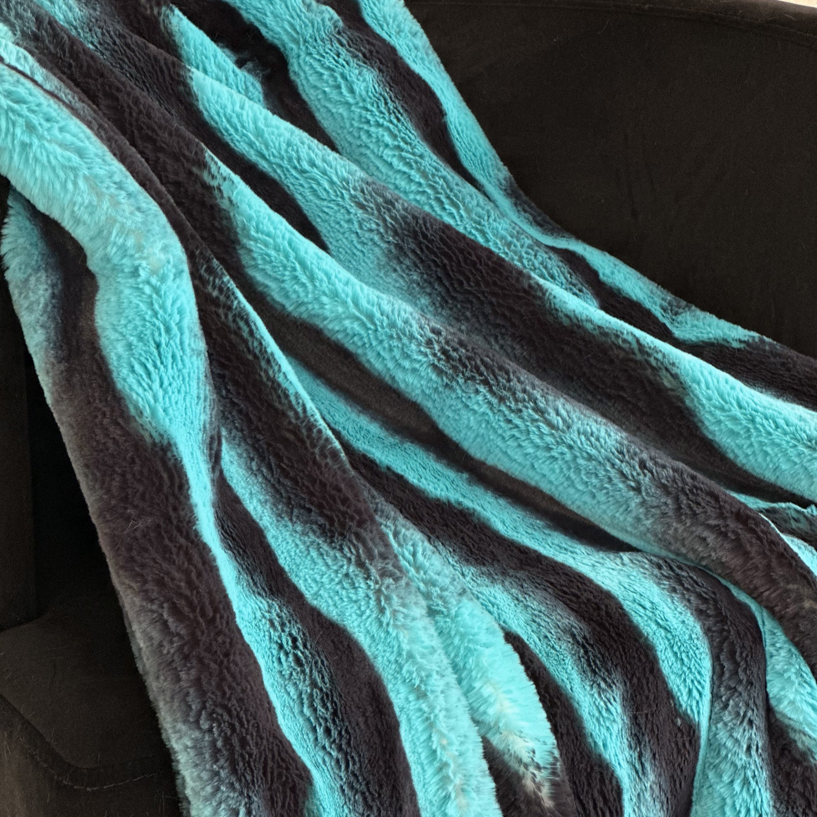 Plutus Teal Black Wild Ocean Faux Fur Luxury Throw Blanket – Reversible Designer Accent