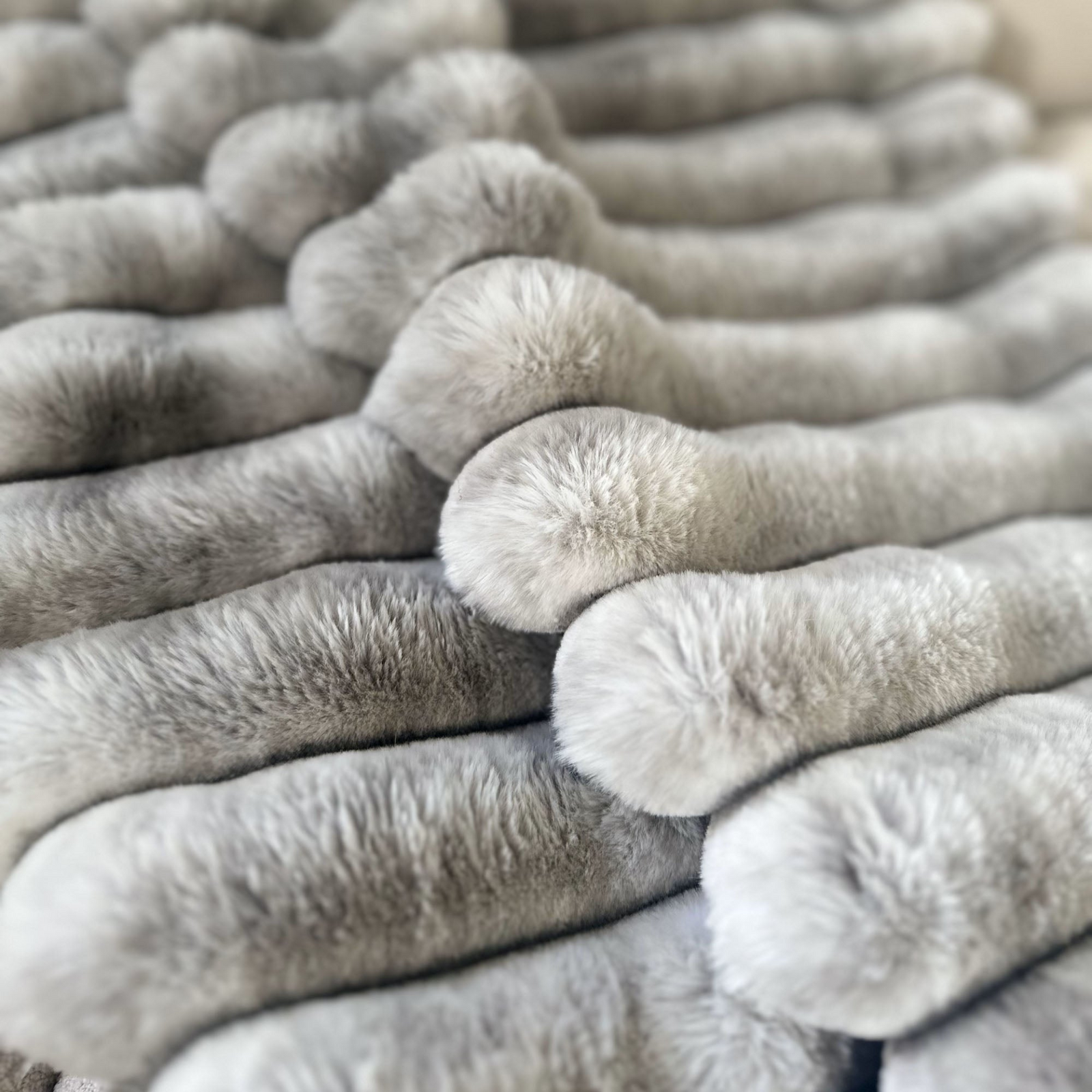 Plutus Gray Silver Luxe Bunny Faux Fur Luxury Throw Blanket – Reversible Plush Accent