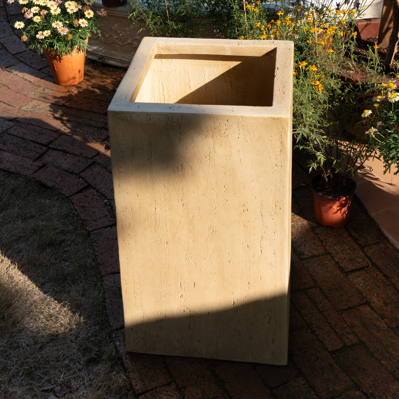 MGO Handmade Planter Box, Travertine Finish, 27''H