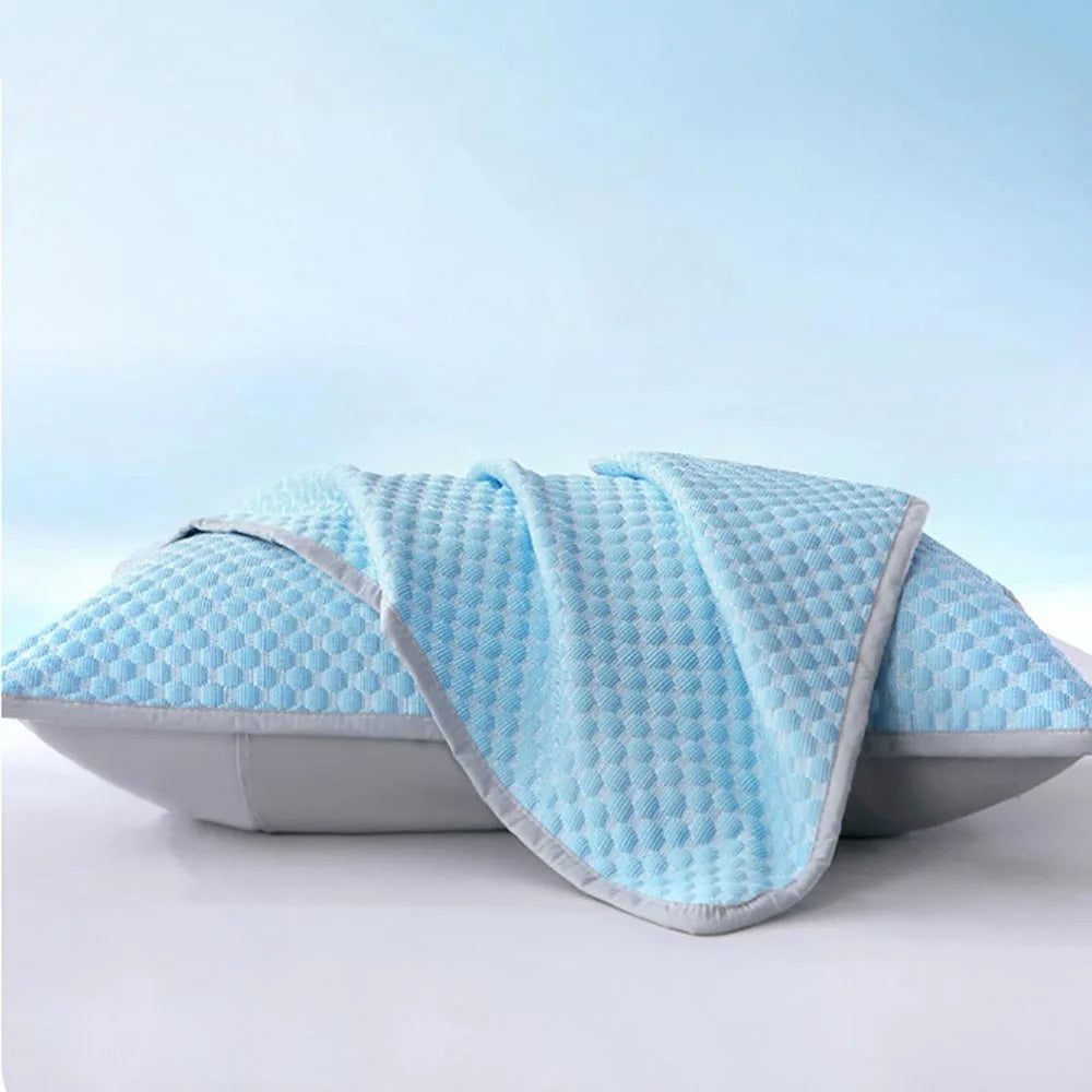 Quilted Polyester Pillow Cover – 17.72 × 27.56 in (45 × 70 cm), 1 Piece, Envelope or Zipper