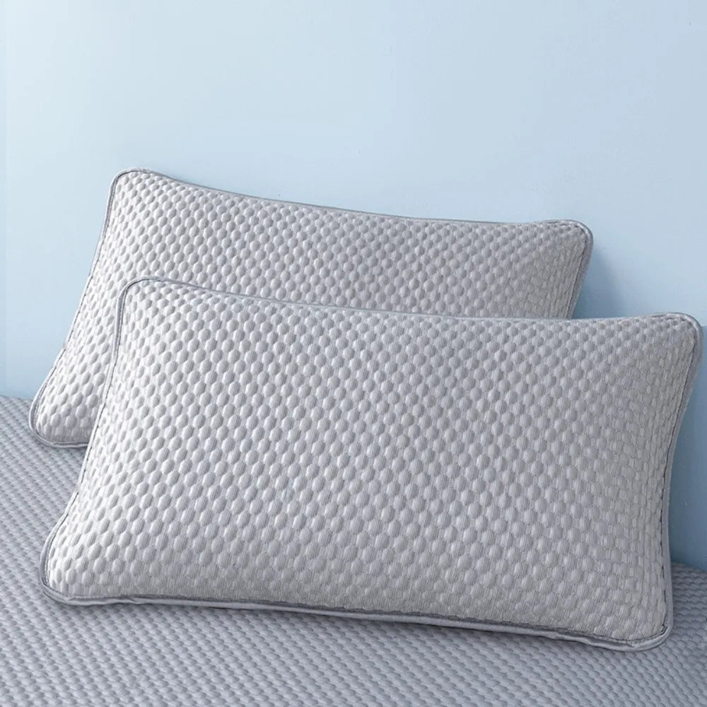 Quilted Polyester Pillow Cover – 17.72 × 27.56 in (45 × 70 cm), 1 Piece, Envelope or Zipper