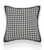 Black-and-White Small Check Polyester/Cotton Pillow Cover – 17.72 × 17.72 in (45 × 45 cm), 1 Piece
