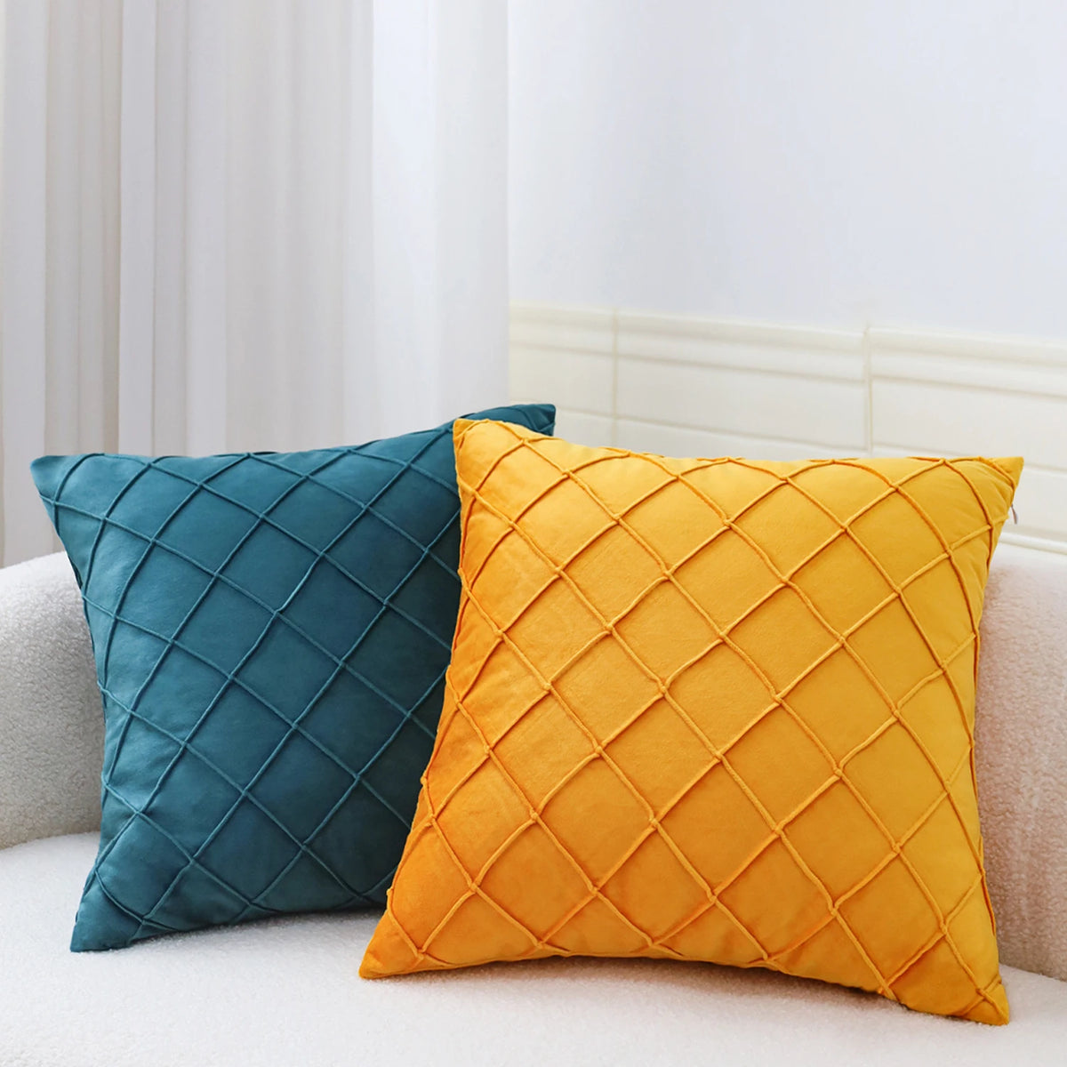 Diamond-Texture Velvet Pillow Cover – Gray, Aquamarine & Yellow
