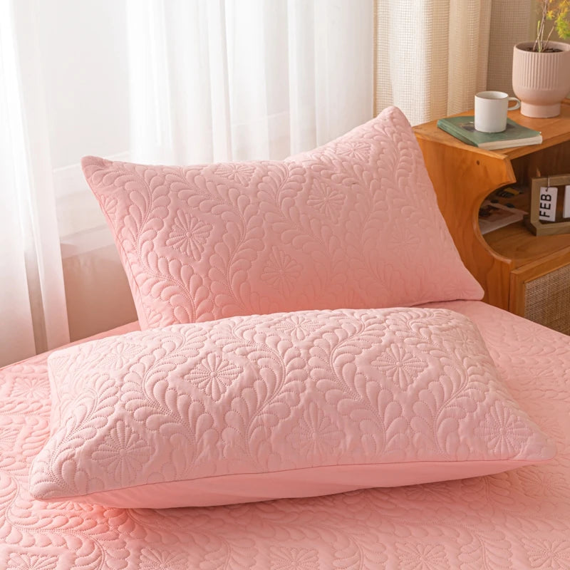 Waterproof Quilted Polyester Pillow Cover – 18.90 × 29.13 in (48 × 74 cm), 1 Piece