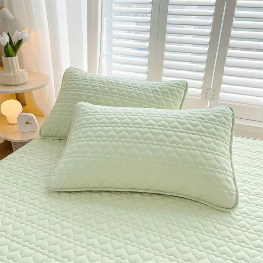 Quilted Polyester Pillow Cover – 17.72 × 27.56 in (45 × 70 cm), 1 Piece, Envelope or Zipper