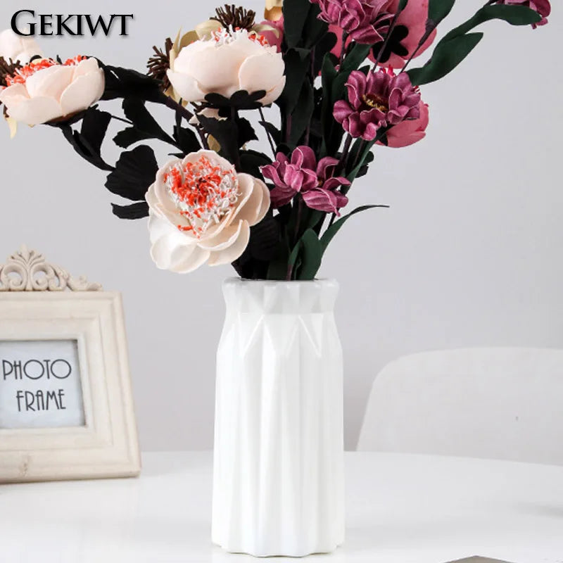 Minimalist Geometric Plastic Tabletop Vase – 3 Colors
