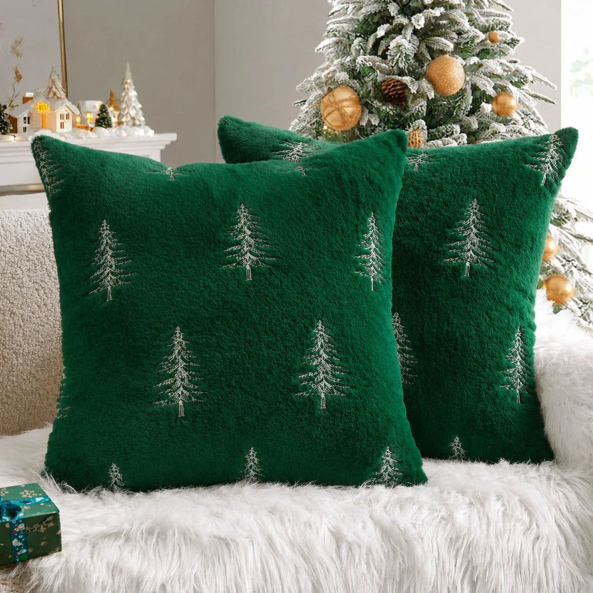 Embroidered Christmas Tree Pillow Covers – Plush Set of 2, 17.72 in
