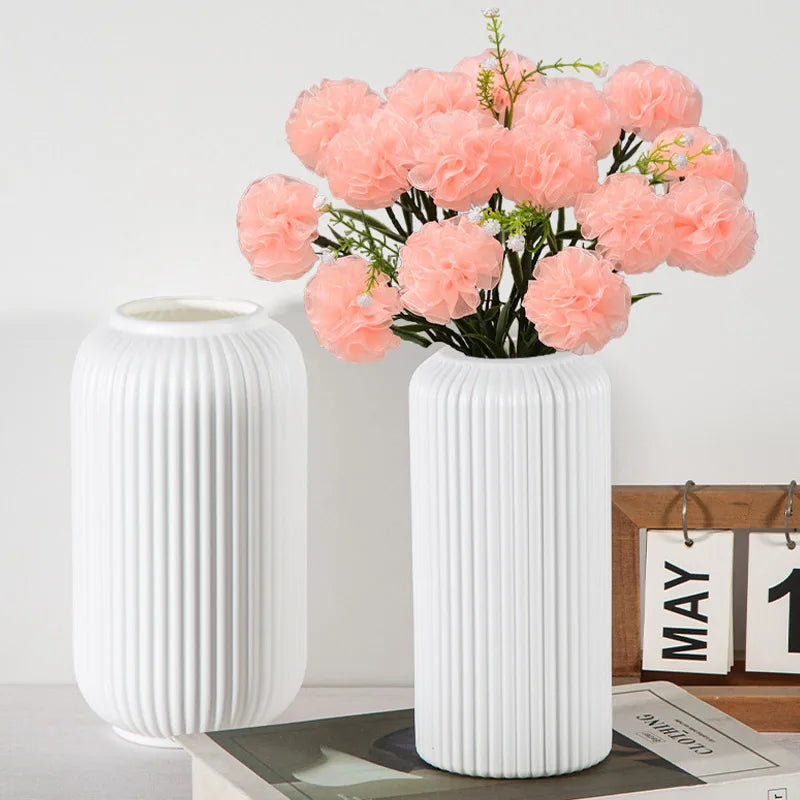 Nordic Loop-Shaped Plastic Tabletop Vase – 2 Designs