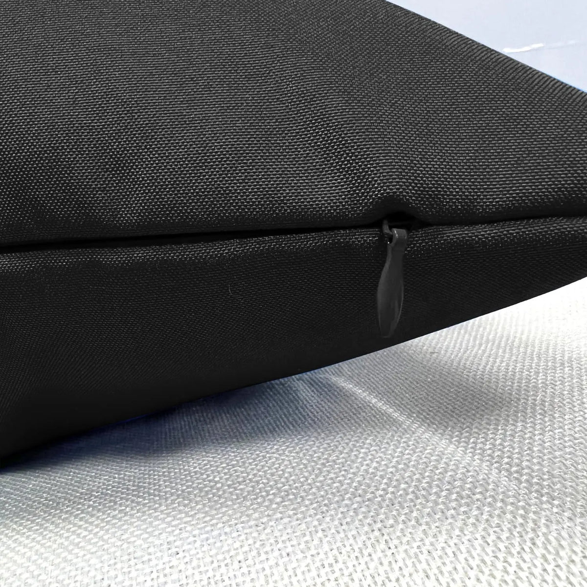 Large Outdoor Waterproof Polyester Pillow Cover – 19.69 or 23.62 in Square (50 or 60 cm), 1 Piece