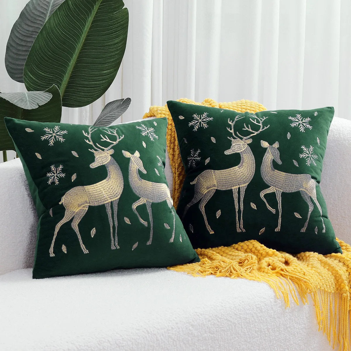 Green & Gold-Tone Elk Embroidered Polyester Pillow Cover – 17.72 × 17.72 in (45 × 45 cm), 1 Piece
