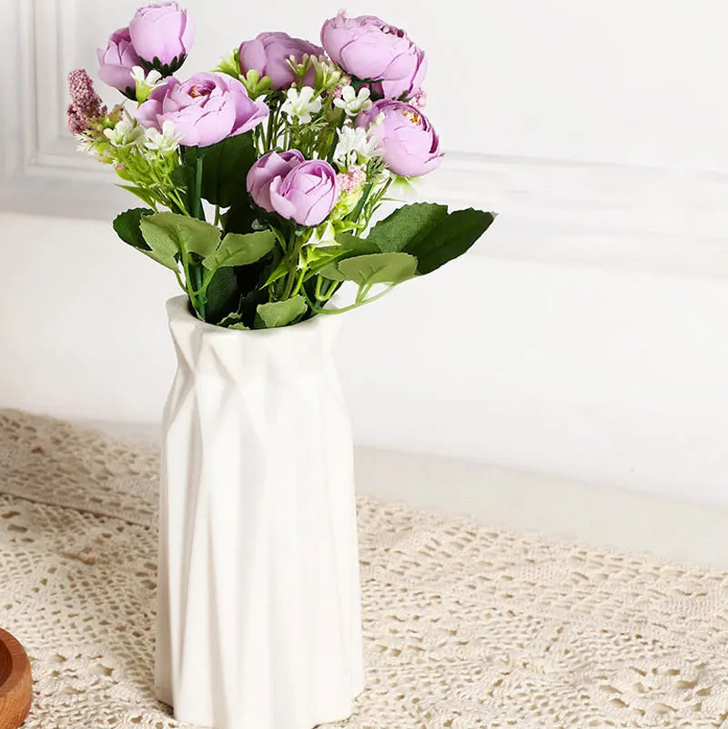Minimalist Geometric Plastic Tabletop Vase – 3 Colors