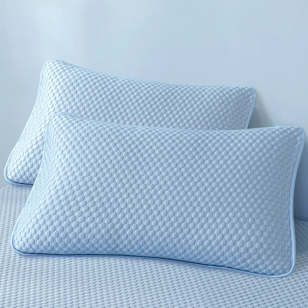 Quilted Polyester Pillow Cover – 17.72 × 27.56 in (45 × 70 cm), 1 Piece, Envelope or Zipper