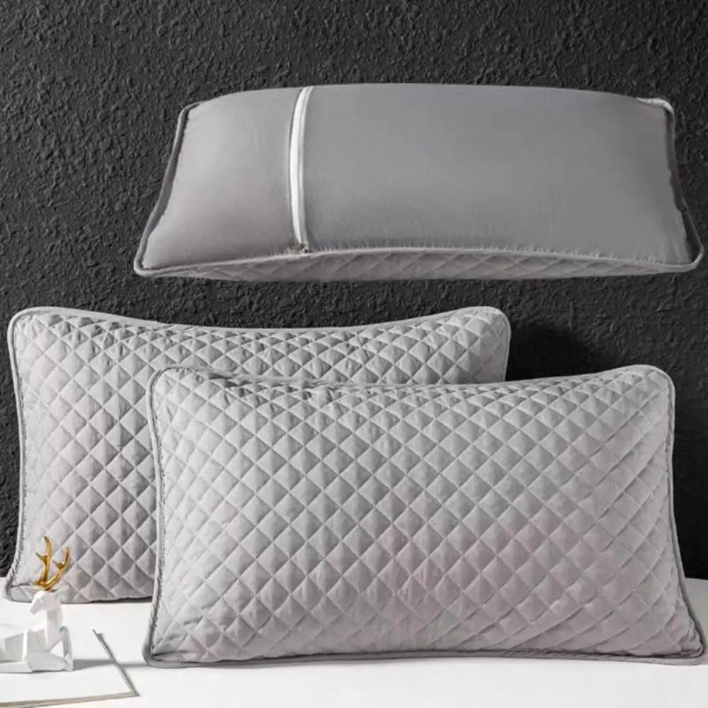 Quilted Polyester Pillow Cover – 17.72 × 27.56 in (45 × 70 cm), 1 Piece, Envelope or Zipper
